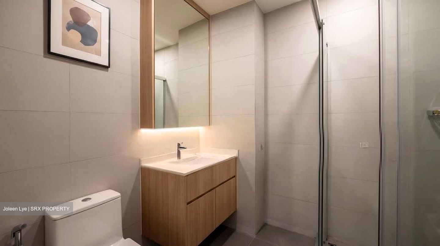 Sixth Avenue (D10), Terrace #612757321